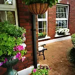 Bed & Breakfast Balally House