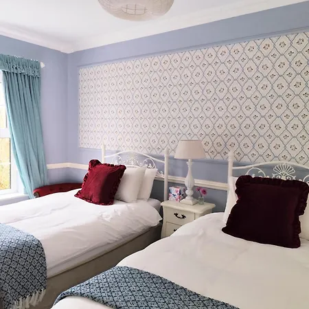Balally House 3*