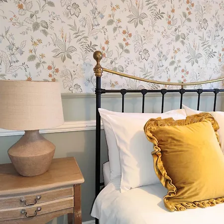 Balally House 3* Shannon