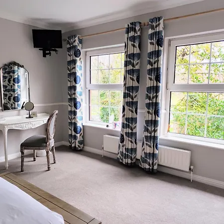Balally House Bed & Breakfast Shannon