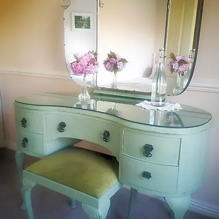Bed & Breakfast Balally House Shannon