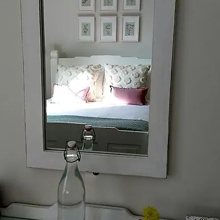 Bed & Breakfast Balally House 3*