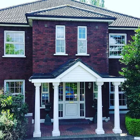 Bed & Breakfast Balally House 3*