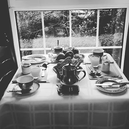 Bed & Breakfast Balally House 3*