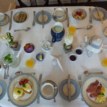 Bed & Breakfast Balally House