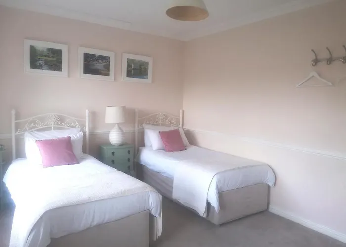 Bed and Breakfast Balally House 3*