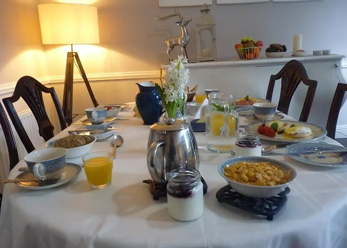 Bed and Breakfast Balally House 3*