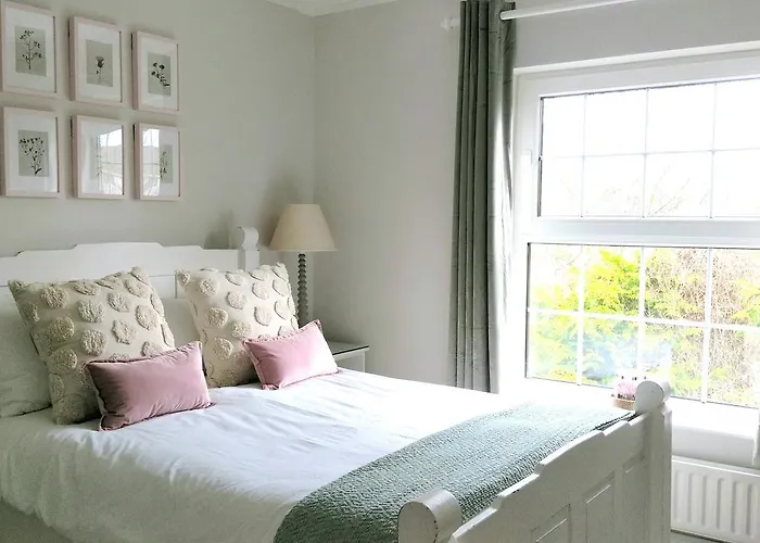 Balally House Bed and Breakfast Shannon